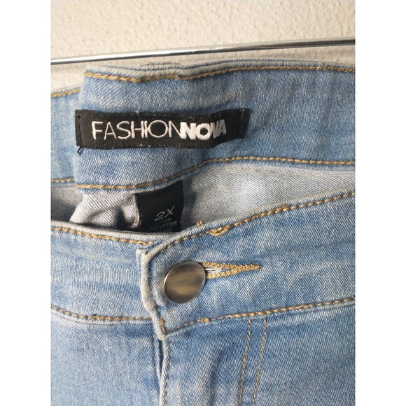 Fashion Nova Plus Size 18 Light Wash Distressed Ripped Skinny Jeans Women’s - Picture 5 of 5